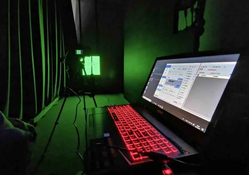 Calibrazione dello schermo LED, controllo della frequenza di aggiornamento, scala di grigi