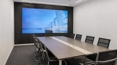 Videowall a LED COB Beta P1.538 per sale conferenze aziendali.