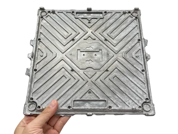 Paljaan metallisen LED-moduulikotelon näyte